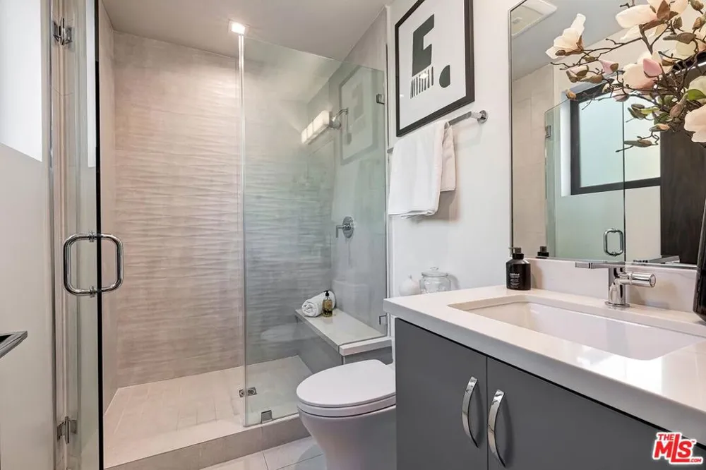 1839 Pandora Avenue #PH Los Angeles, CA 90025