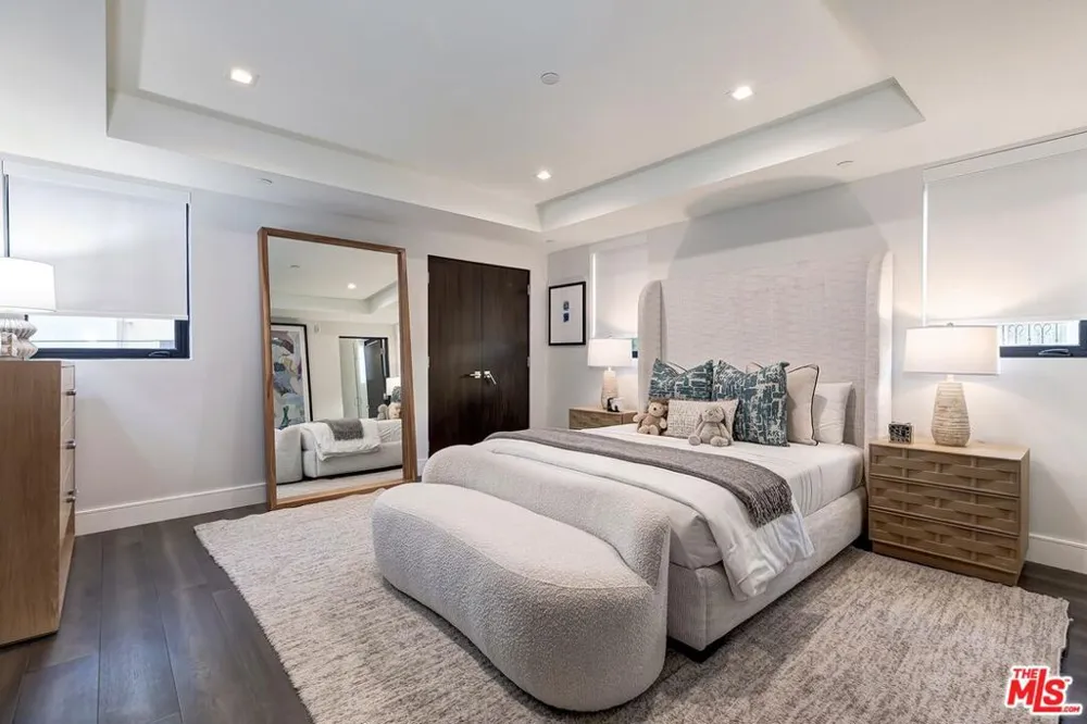 1839 Pandora Avenue #PH Los Angeles, CA 90025