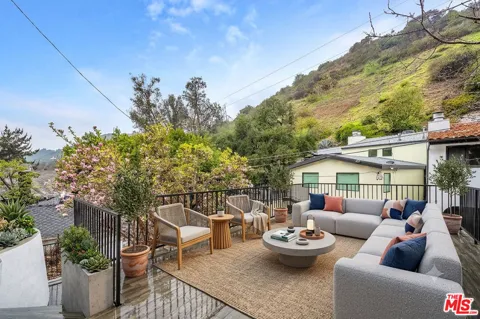 9848 Portola Drive