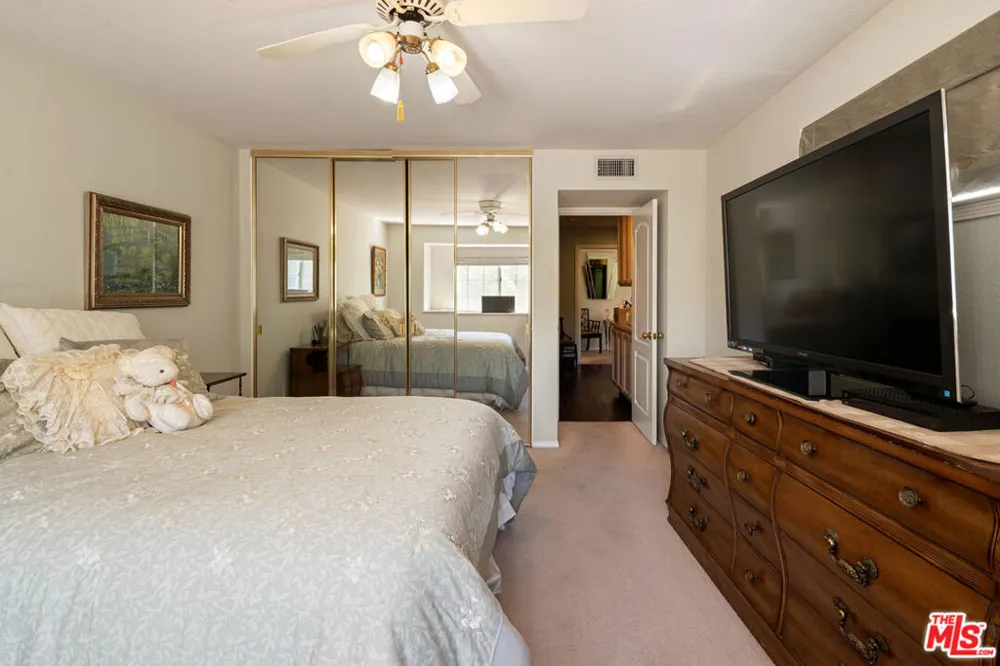 5932 Ruthwood Drive Calabasas, CA 91302