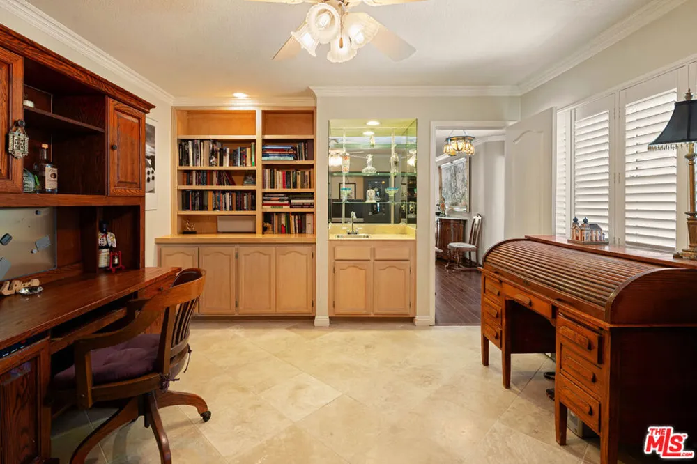 5932 Ruthwood Drive Calabasas, CA 91302
