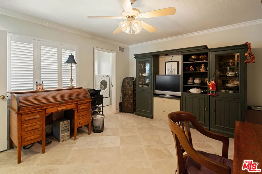5932 Ruthwood Drive Calabasas, CA 91302