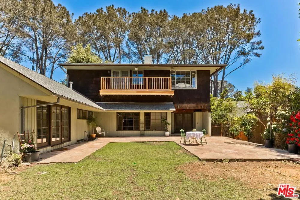 515 Kenter Avenue Los Angeles, CA 90049