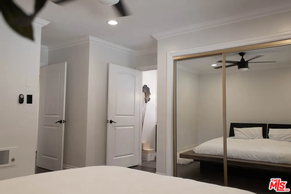 5651 Windsor Way #202 Culver City, CA 90230