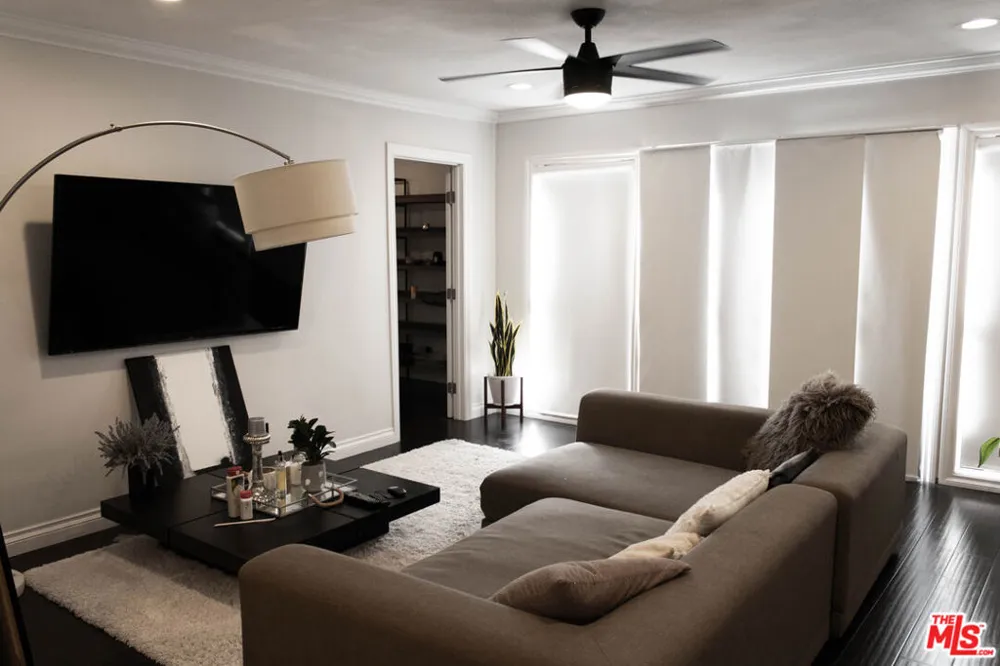 5651 Windsor Way #202 Culver City, CA 90230
