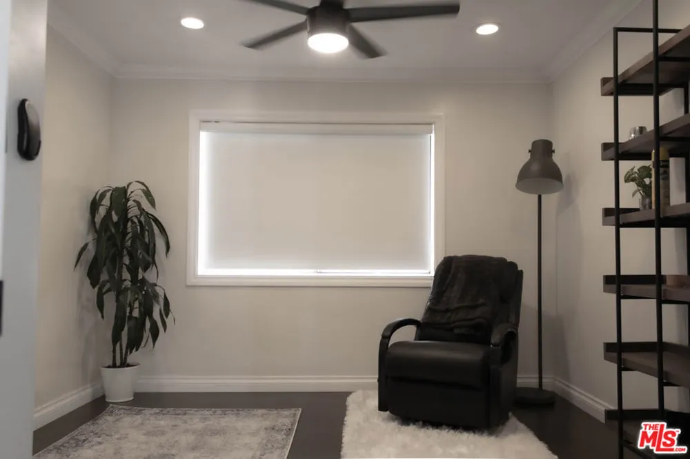 5651 Windsor Way #202 Culver City, CA 90230