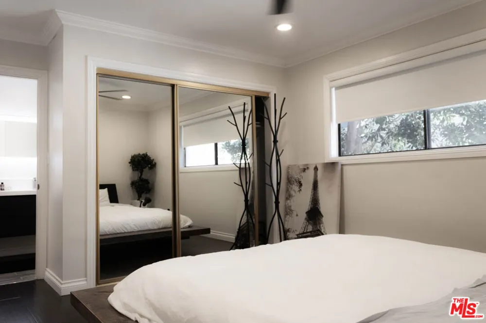 5651 Windsor Way #202 Culver City, CA 90230
