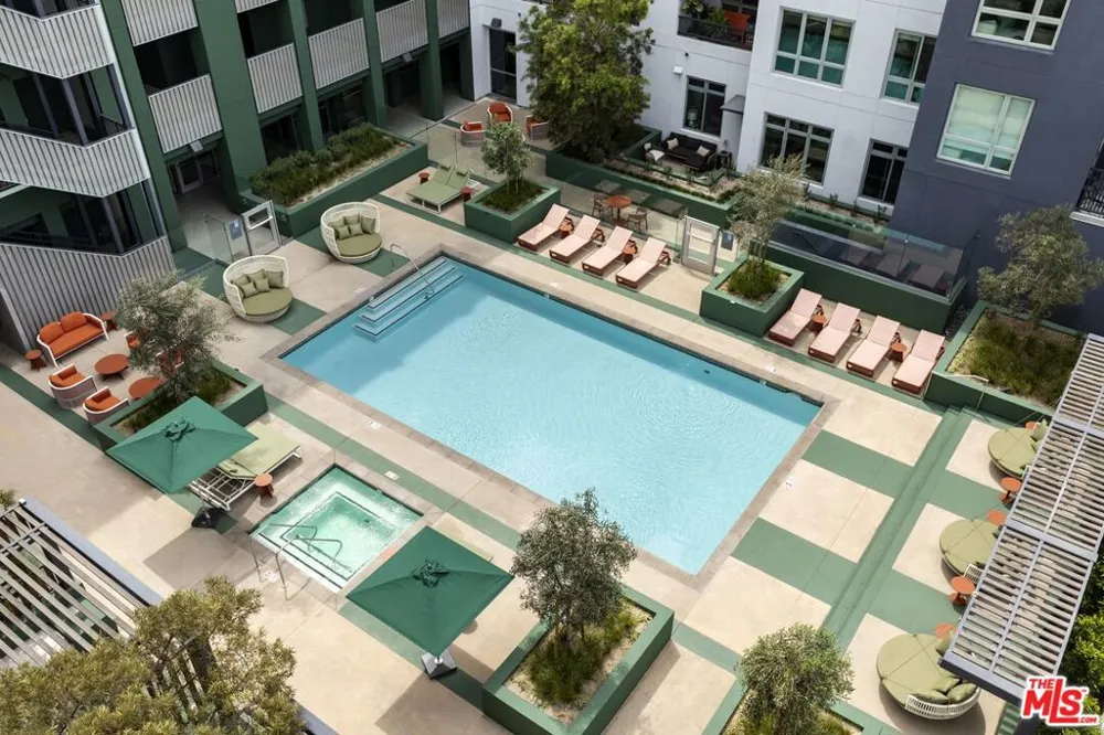 10601 Washington Boulevard #203 Culver City, CA 90232