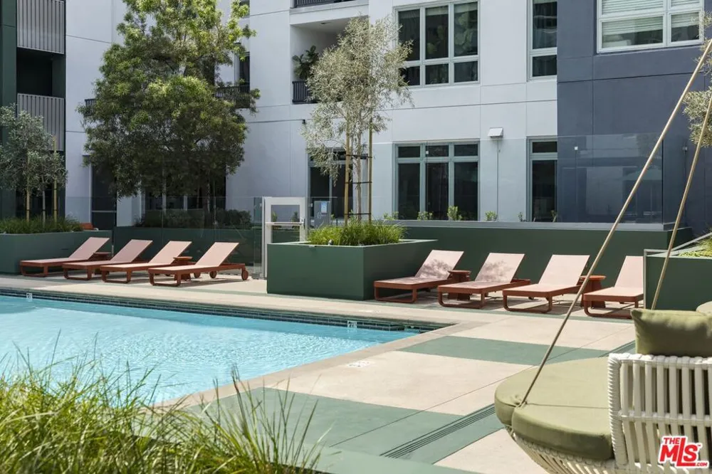 10601 Washington Boulevard #203 Culver City, CA 90232