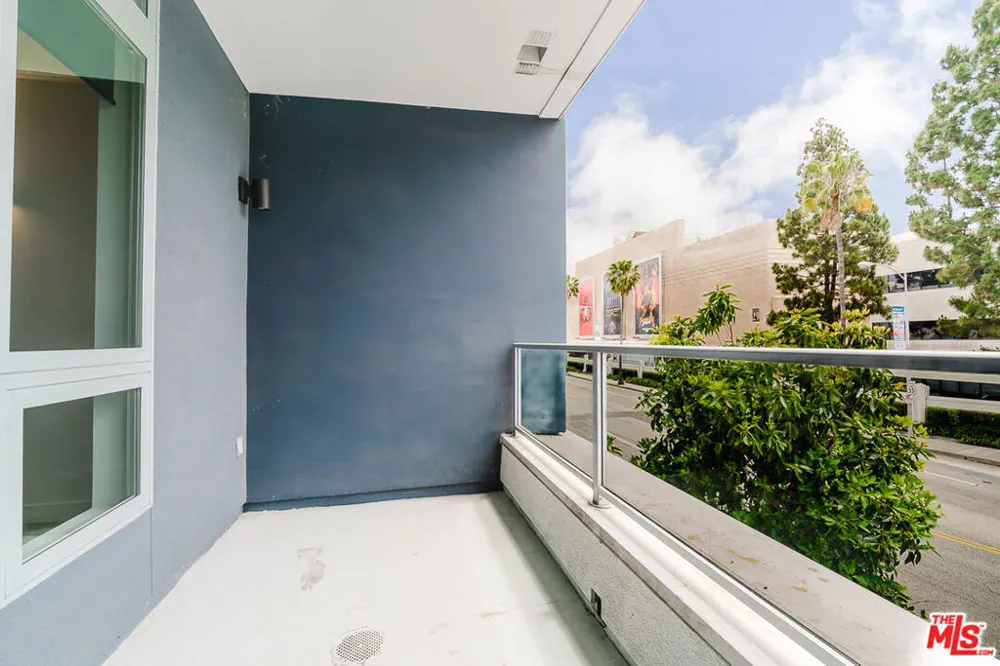 10601 Washington Boulevard #203 Culver City, CA 90232