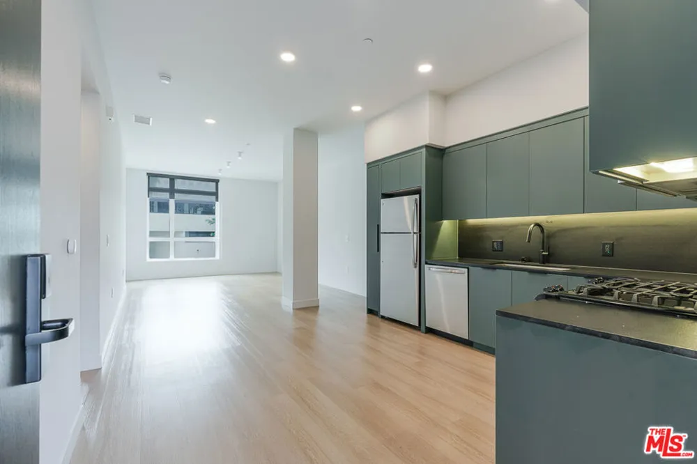10601 Washington Boulevard #203 Culver City, CA 90232