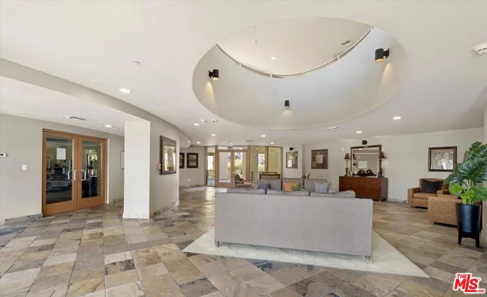 13200 Pacific Promenade #438 Playa Vista, CA 90094