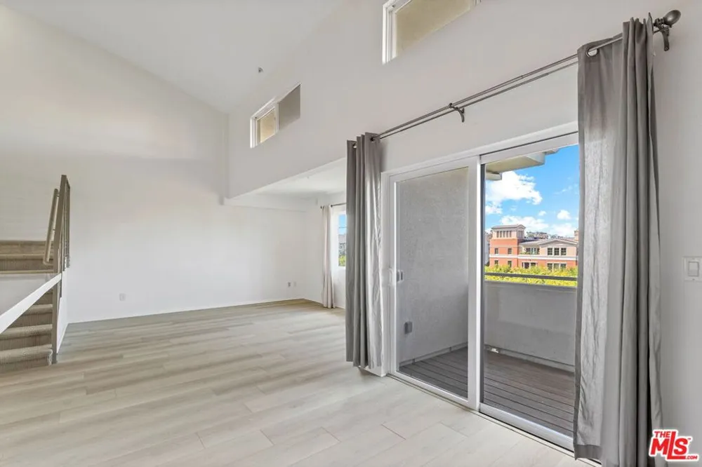 13200 Pacific Promenade #438 Playa Vista, CA 90094