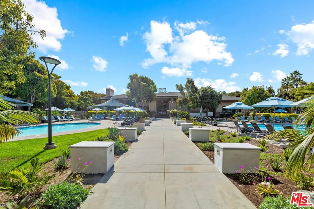 13200 Pacific Promenade #438 Playa Vista, CA 90094