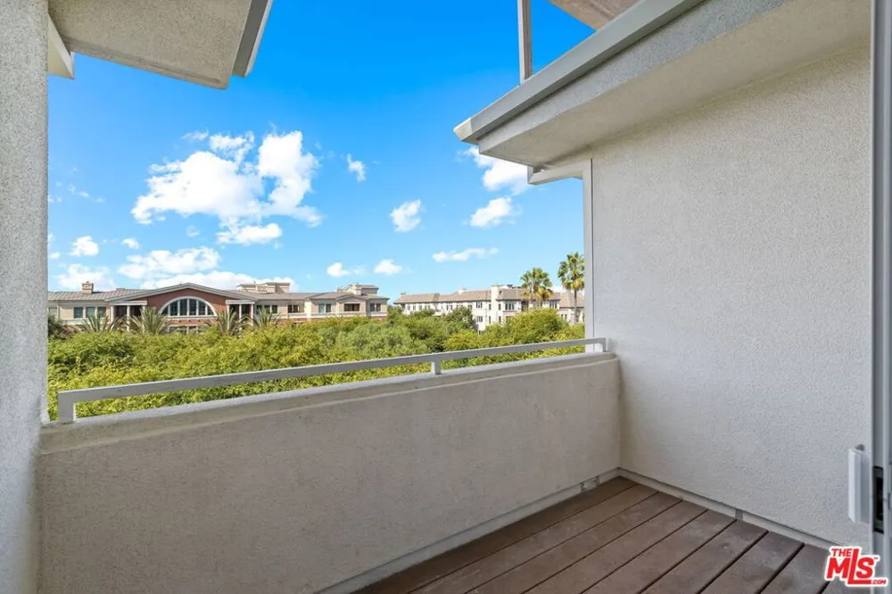 13200 Pacific Promenade #438 Playa Vista, CA 90094