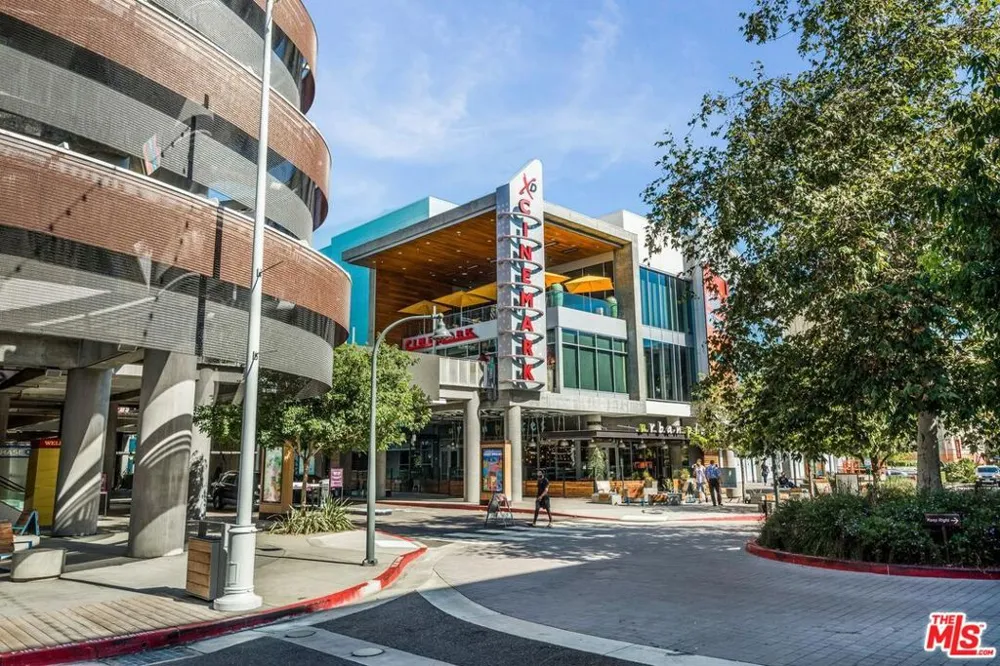 13200 Pacific Promenade #438 Playa Vista, CA 90094