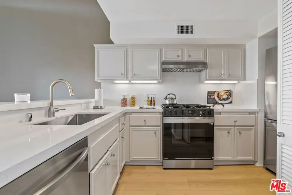 13200 Pacific Promenade #438 Playa Vista, CA 90094