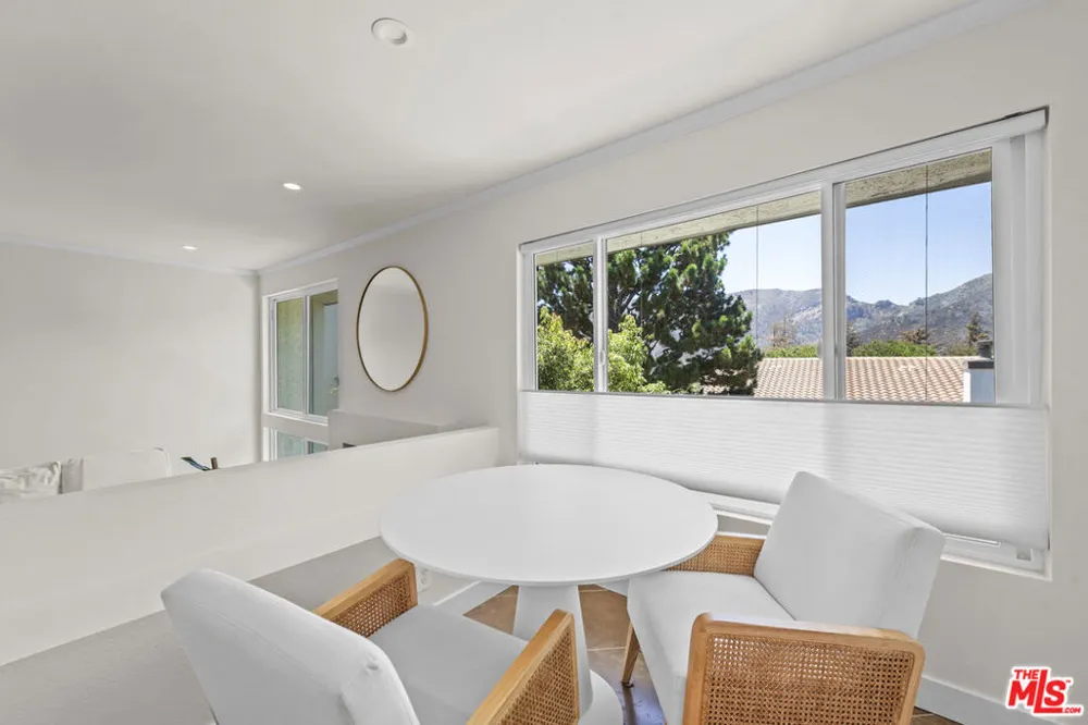 1674 Palisades Drive Pacific Palisades, CA 90272