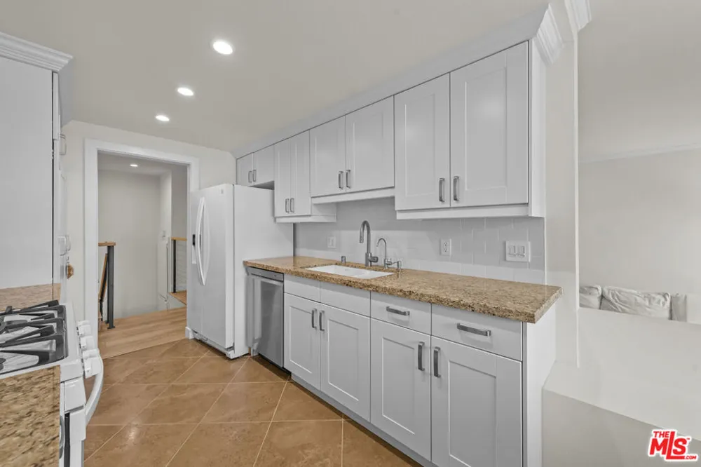 1674 Palisades Drive Pacific Palisades, CA 90272