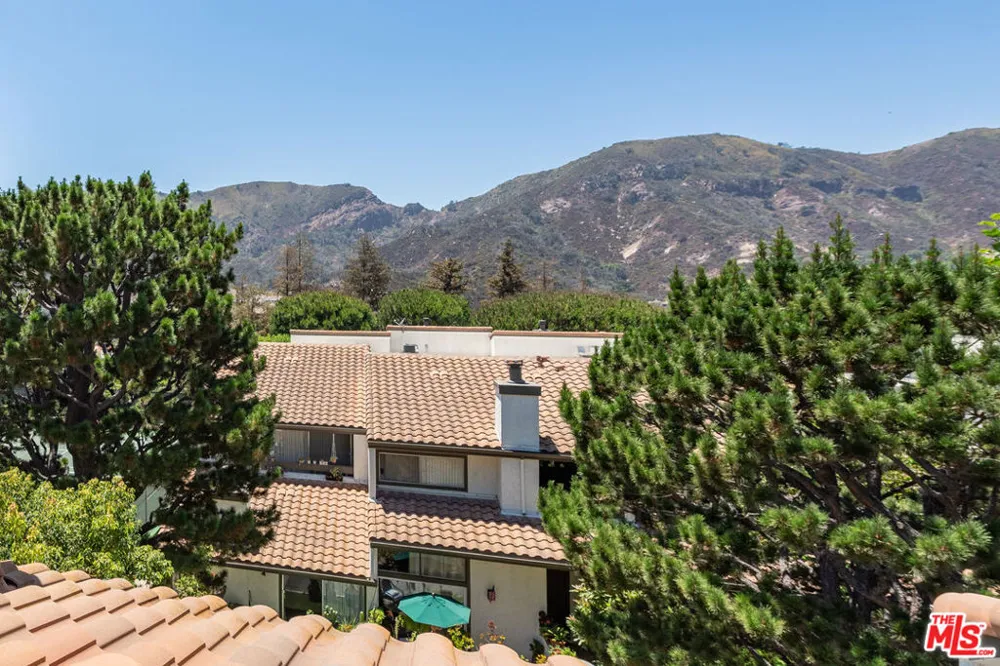 1674 Palisades Drive Pacific Palisades, CA 90272