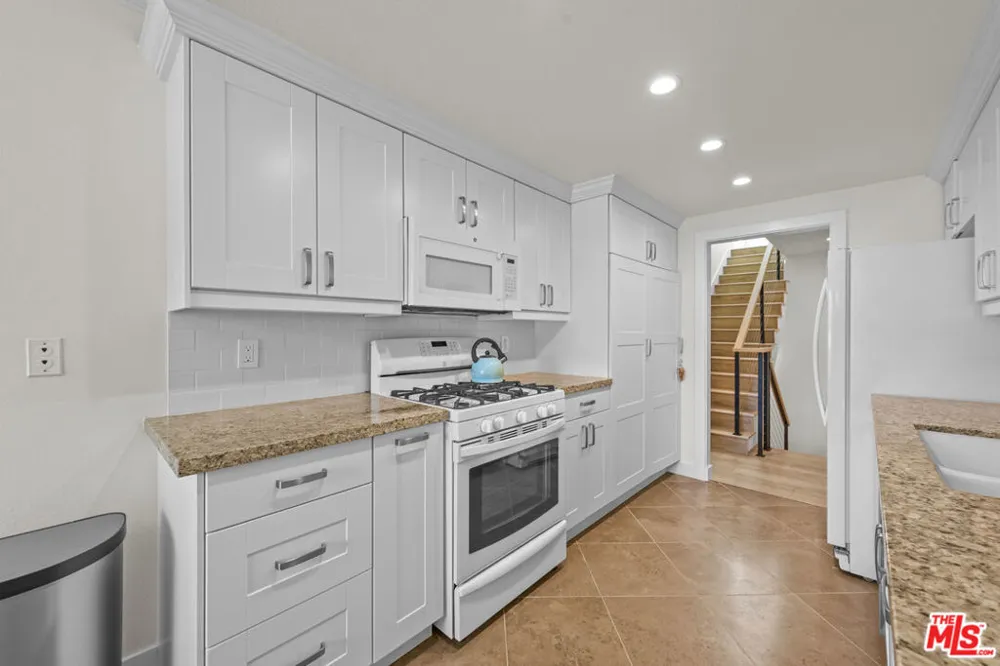 1674 Palisades Drive Pacific Palisades, CA 90272