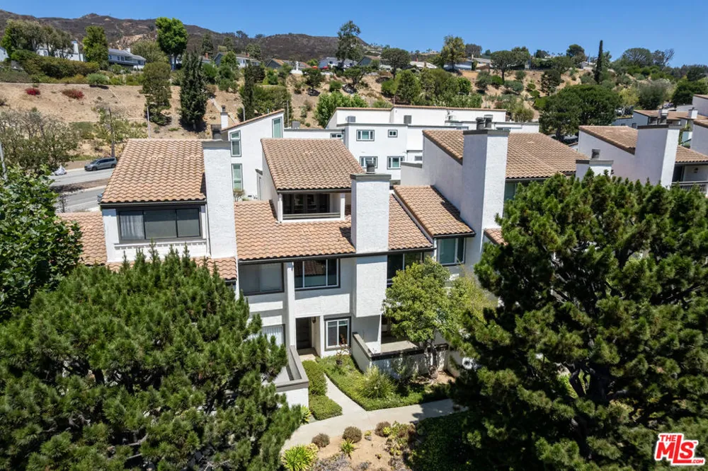 1674 Palisades Drive Pacific Palisades, CA 90272