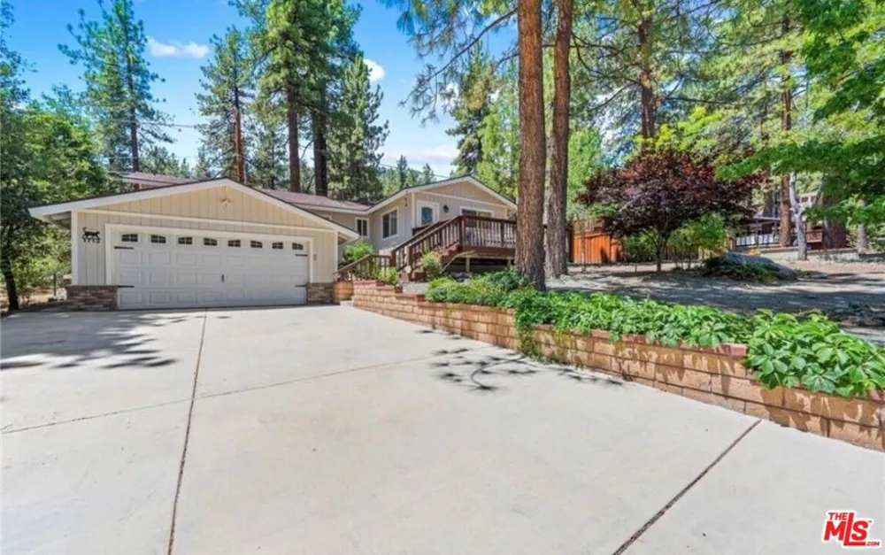 1713 Twin Lakes Road Wrightwood, CA 92397