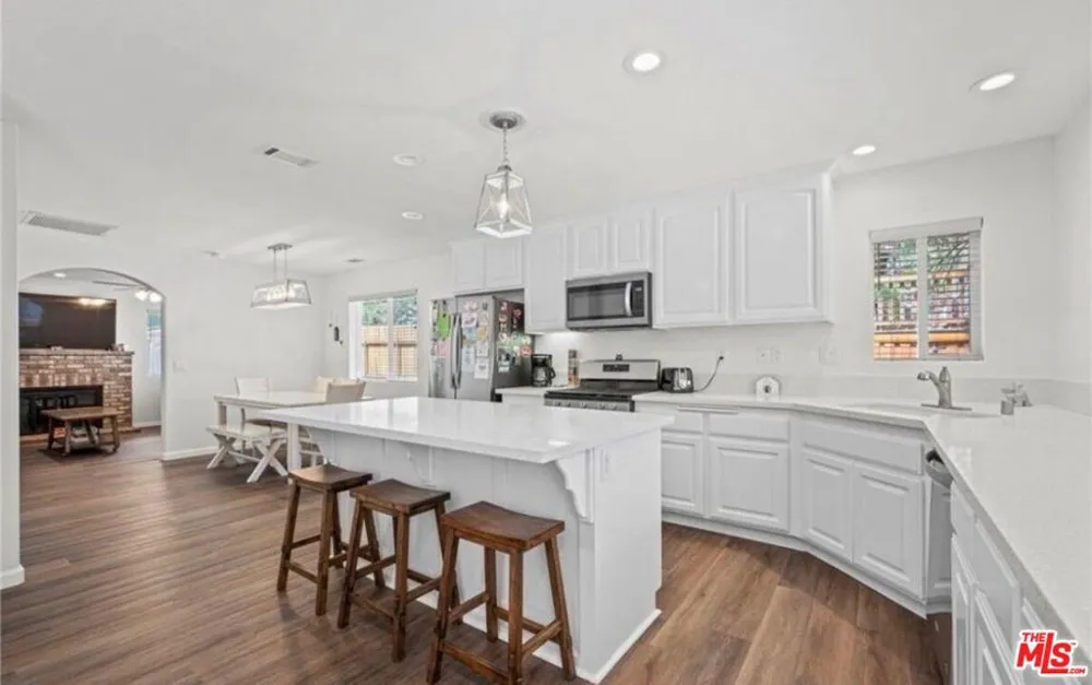 1713 Twin Lakes Road Wrightwood, CA 92397