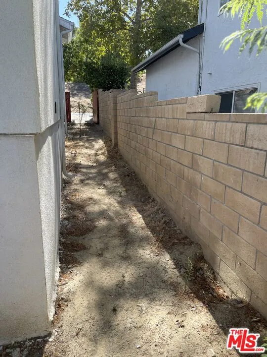 23749 Canyon Drive Calabasas, CA 91302