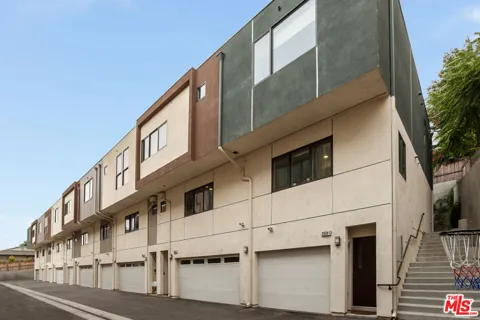2924 Rowena Avenue #1