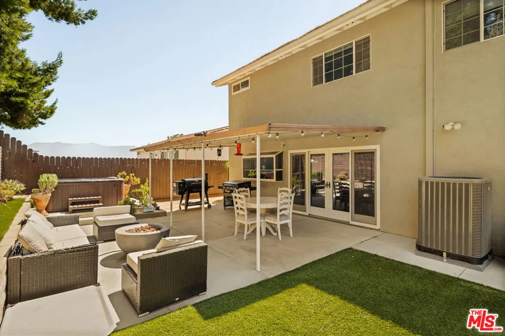 29256 Snapdragon Place Santa Clarita, CA 91387