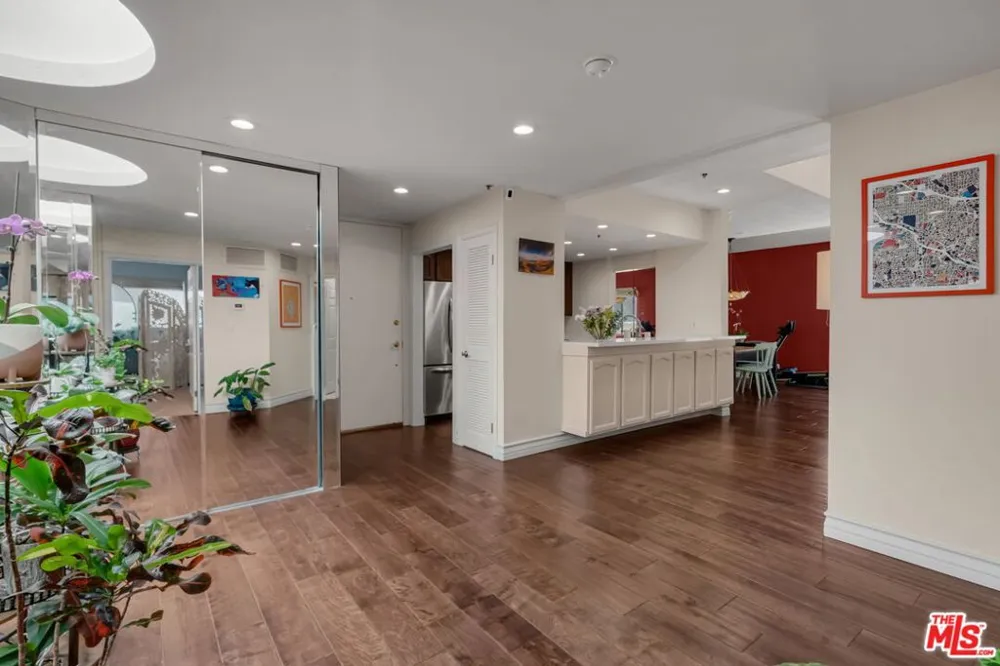 1722 Malcolm Avenue #304 Los Angeles, CA 90024