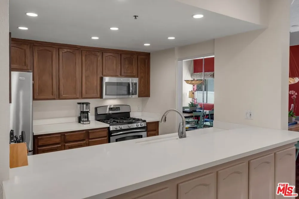 1722 Malcolm Avenue #304 Los Angeles, CA 90024