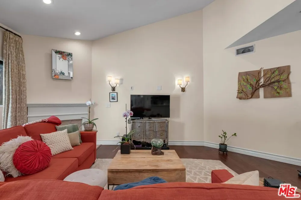 1722 Malcolm Avenue #304 Los Angeles, CA 90024