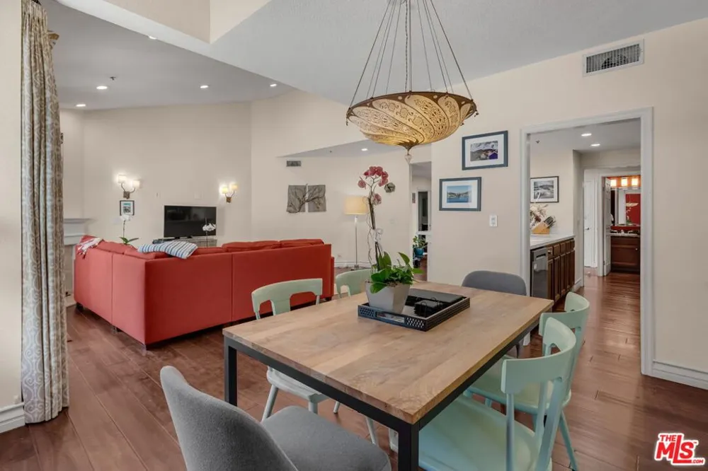 1722 Malcolm Avenue #304 Los Angeles, CA 90024