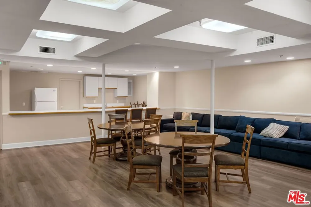 1722 Malcolm Avenue #304 Los Angeles, CA 90024