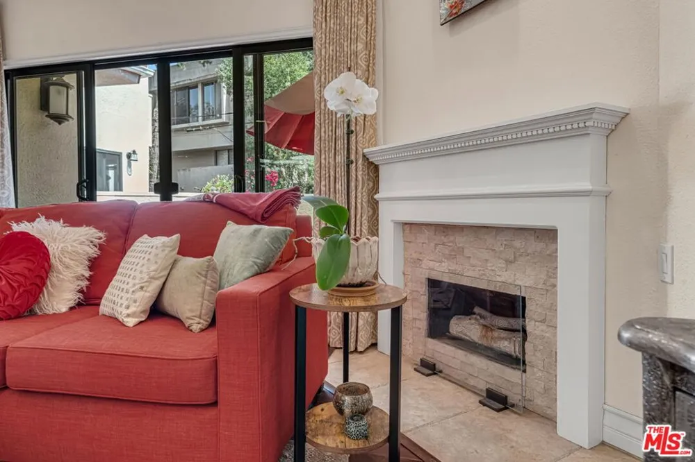 1722 Malcolm Avenue #304 Los Angeles, CA 90024