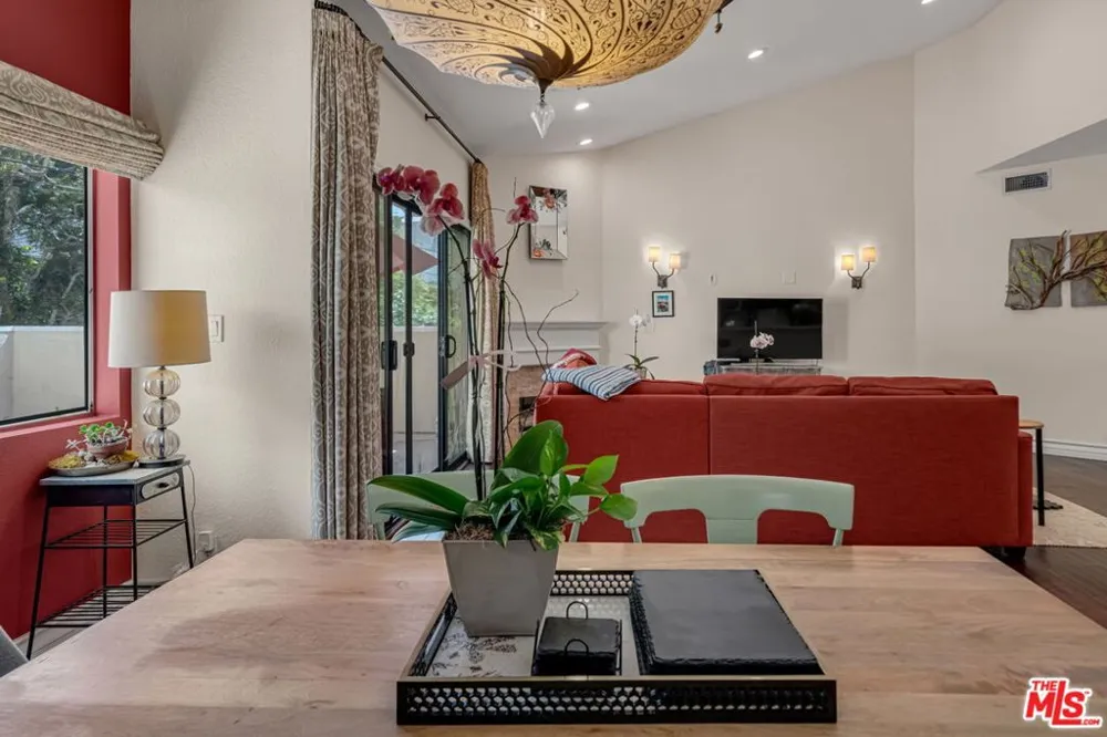 1722 Malcolm Avenue #304 Los Angeles, CA 90024