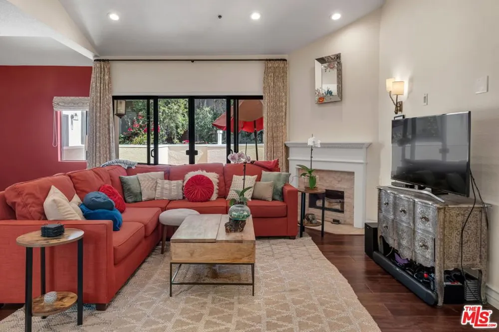 1722 Malcolm Avenue #304 Los Angeles, CA 90024