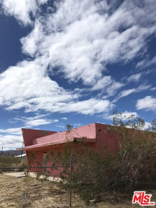 5090 Sunfair Road Joshua Tree, CA 92252