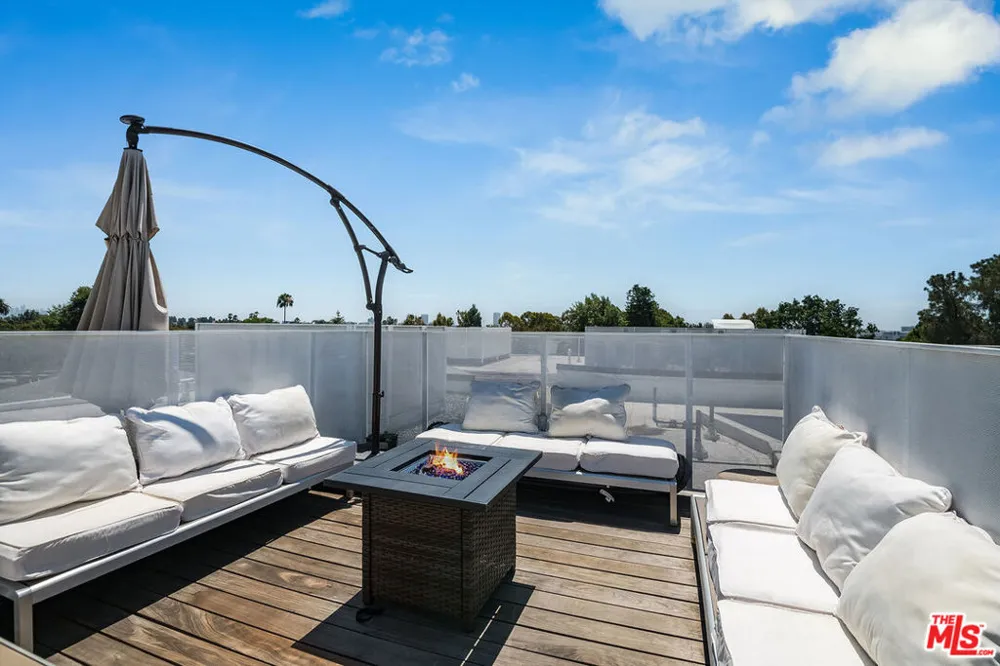 1030 Kings Road #403 West Hollywood, CA 90069
