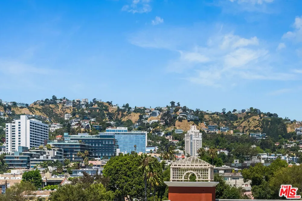 1030 Kings Road #403 West Hollywood, CA 90069