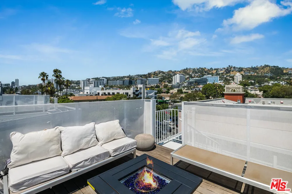 1030 Kings Road #403 West Hollywood, CA 90069