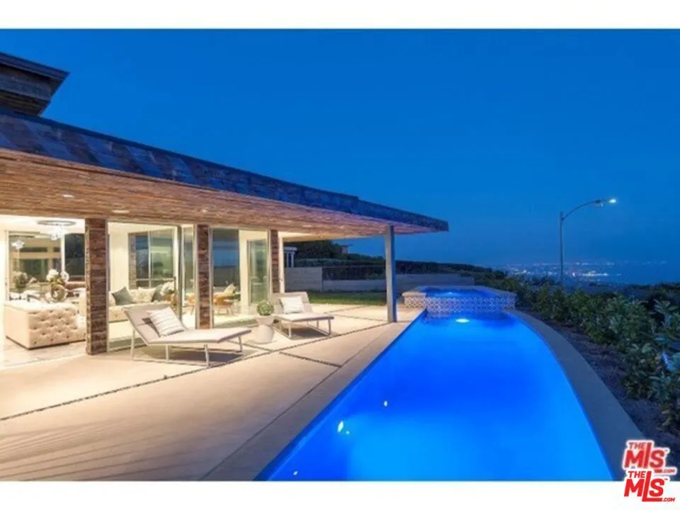16799 Charmel Lane Los Angeles, CA 90272