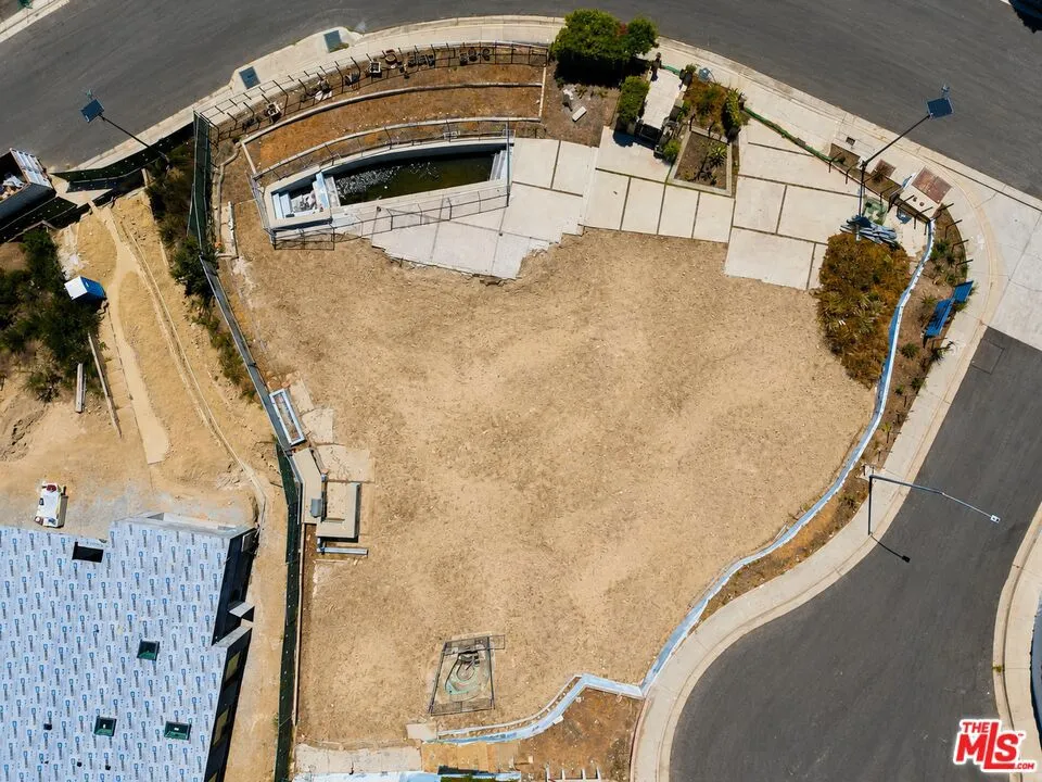 16799 Charmel Lane Los Angeles, CA 90272