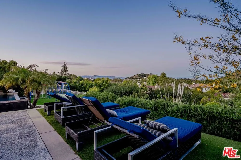 3880 Prado Del Trigo Calabasas, CA 91302