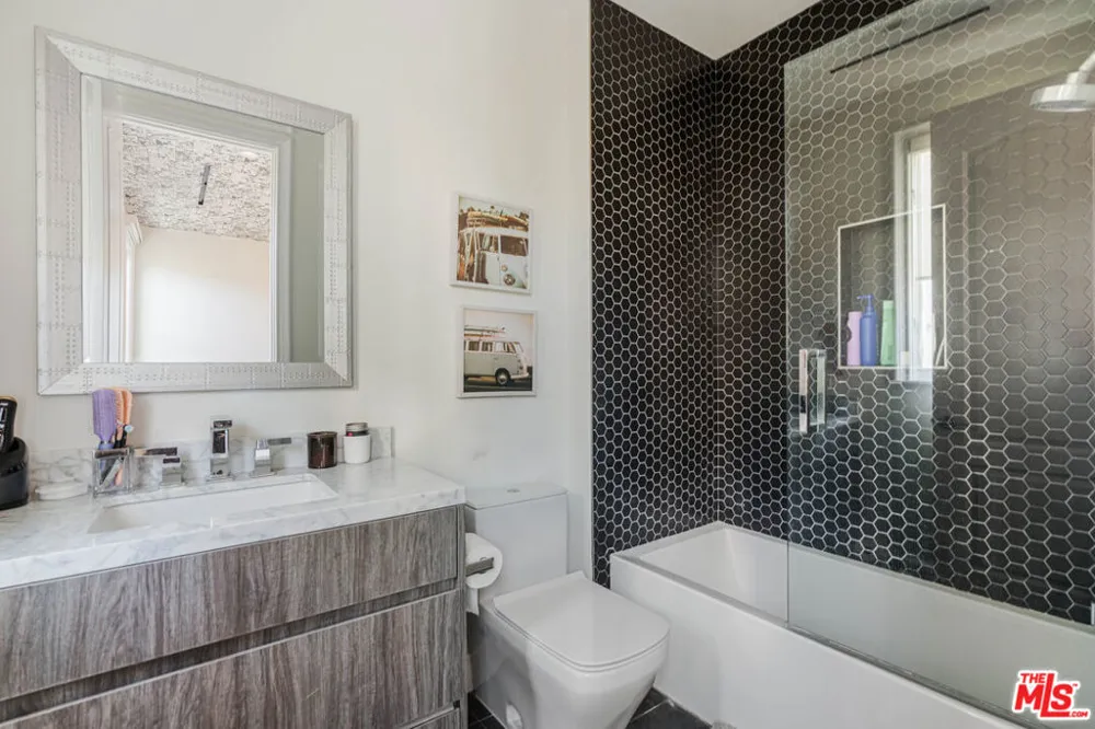 3880 Prado Del Trigo Calabasas, CA 91302