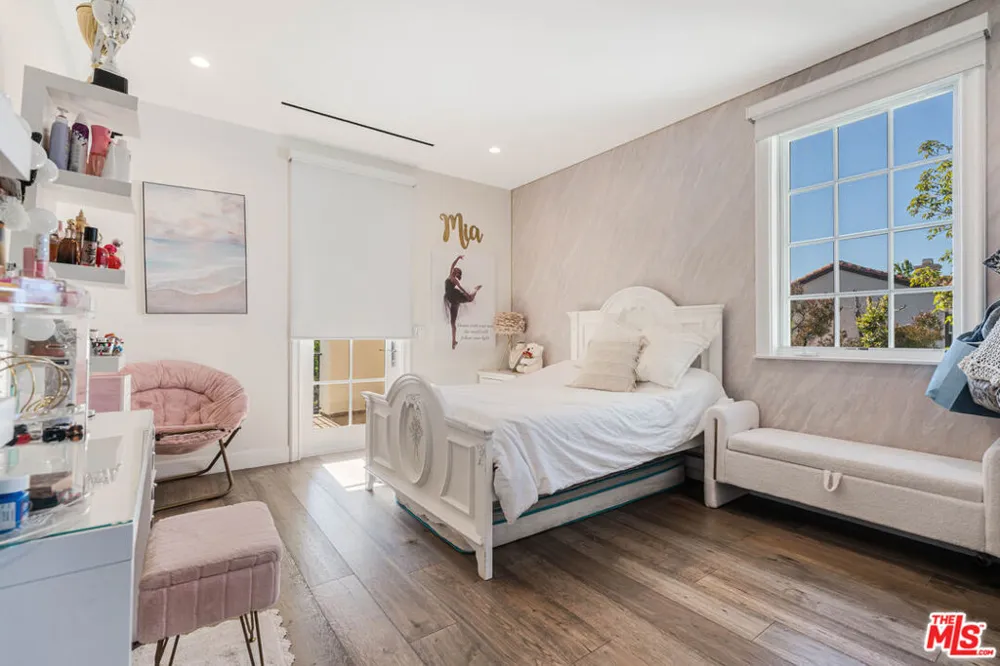 3880 Prado Del Trigo Calabasas, CA 91302
