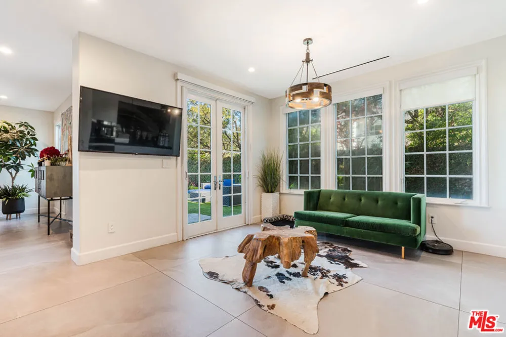 3880 Prado Del Trigo Calabasas, CA 91302