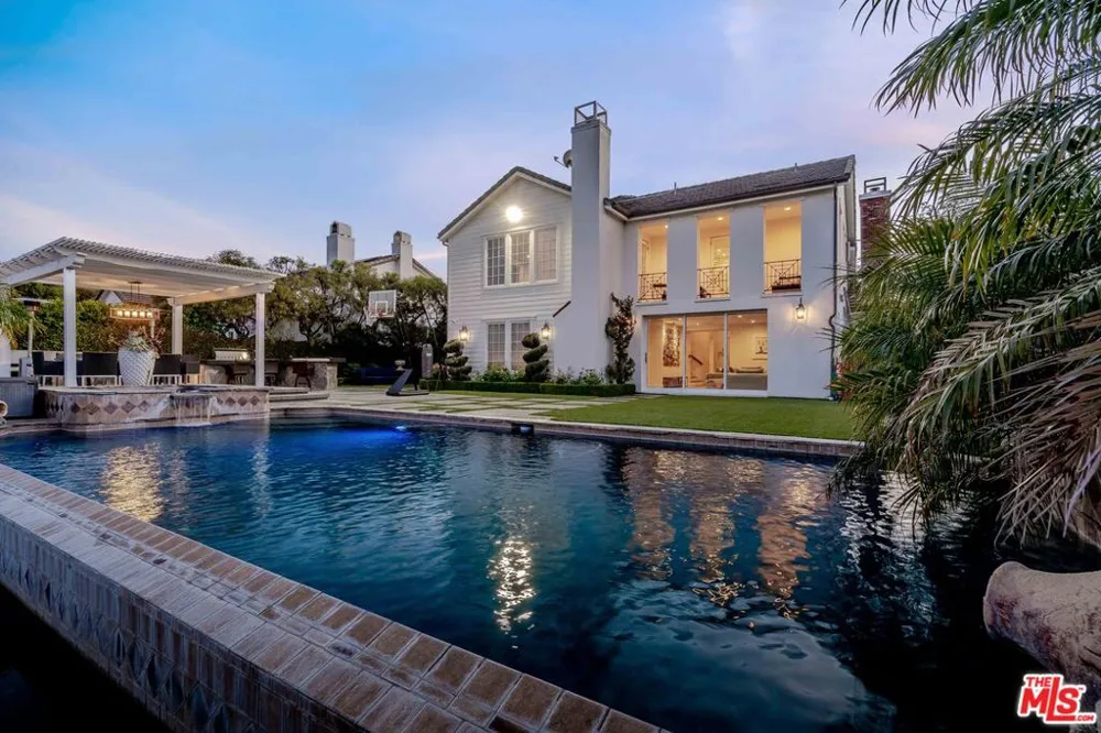 3880 Prado Del Trigo Calabasas, CA 91302